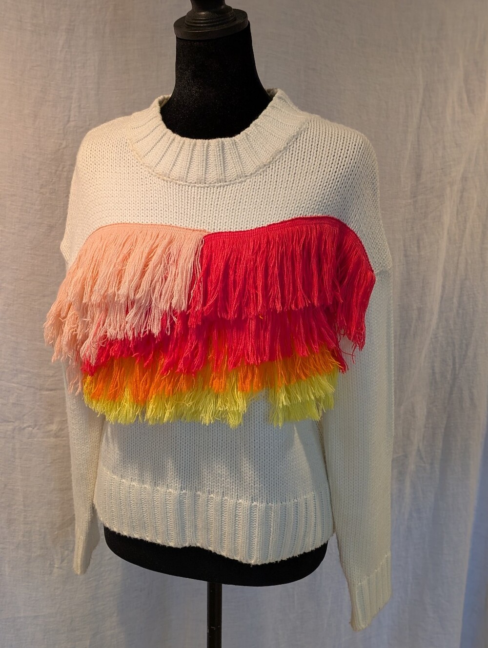 TRUCE Colorful Fringe Sweater Size XL (Child 16 - roughly Adult size S)